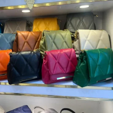رنگبندی کیف زنانه متوسط